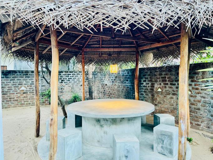Others 4, Little lagoon hostel in Arugambay , Pothuvil