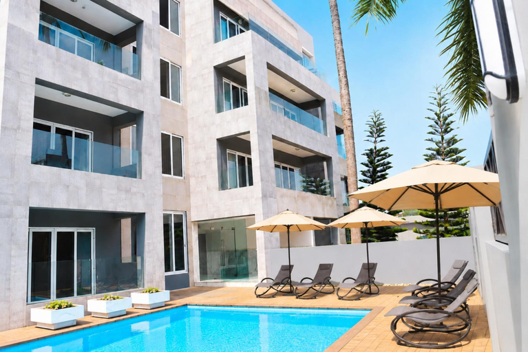 Sport & Beauty, THE POOL LABONE, Accra