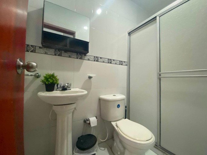 Bathroom 2, Shekinah House, Cartagena de Indias