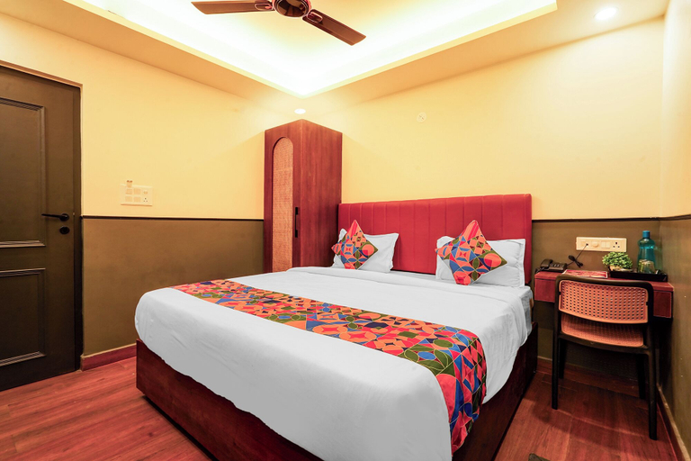 Room 5, Fabhotel Bobs - 400m from Patna railway Station, Patna