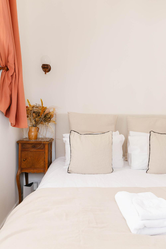 Bedroom, Ferme des Goupillieres, Calvados