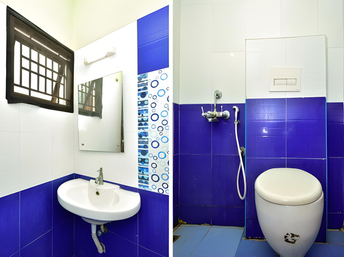 Bathroom 3, Jeyam Residency, Kumbakonam, Thanjavur