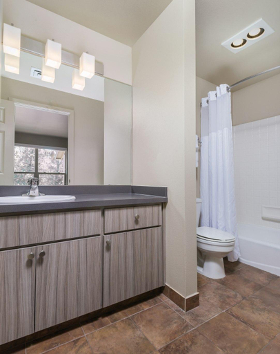 Bathroom 2, WorldMark Eagle Crest, Deschutes