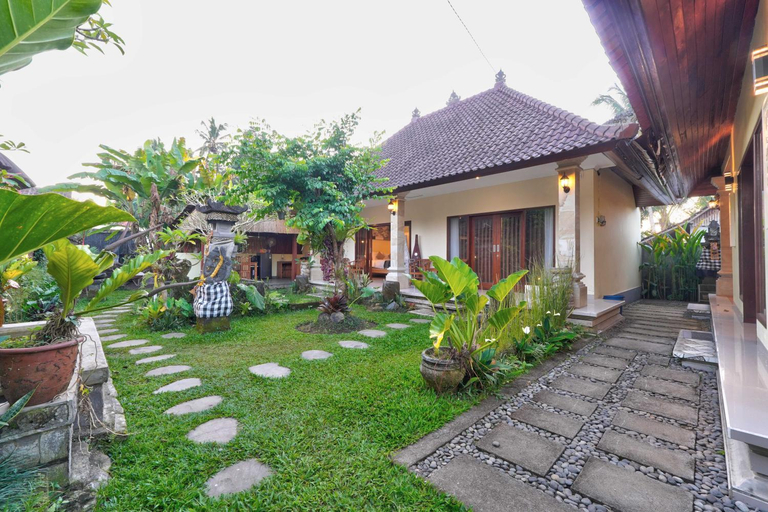 Others 2, Aruna House, Gianyar