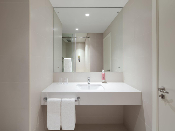 Bathroom 5, Rove Al Marjan Island, Ras Al Khaimah