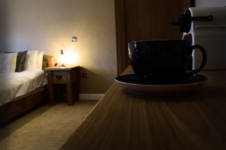 Bedroom 2, The Horse & Jockey, Derbyshire