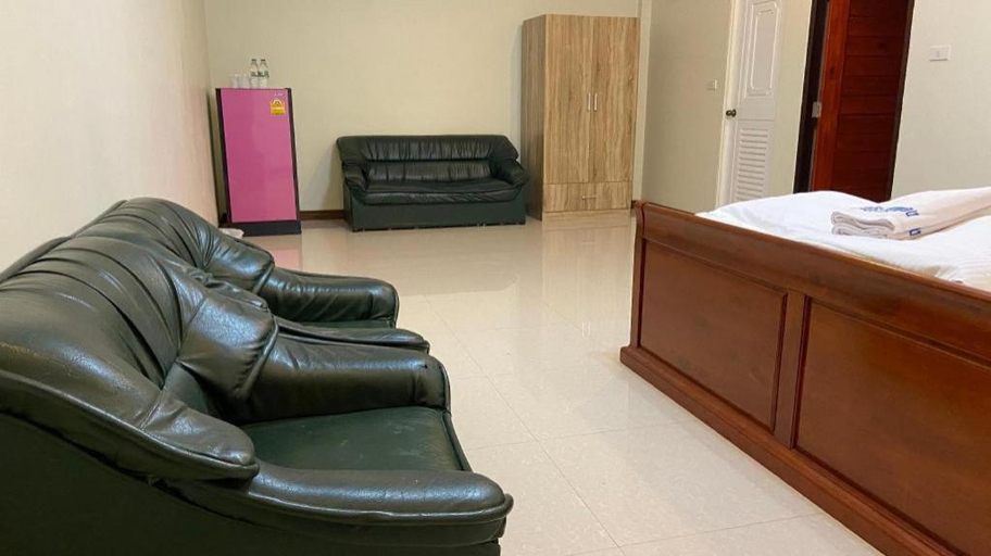 Bedroom 2, Prakaithong hotel, Sawang Daen Din