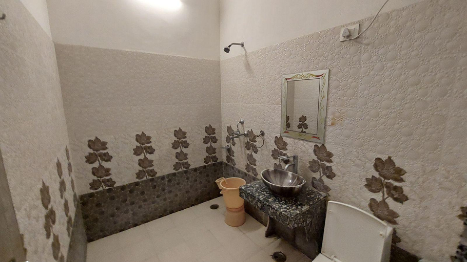 Bathroom, The Pushkar Mantra Resort, Ajmer