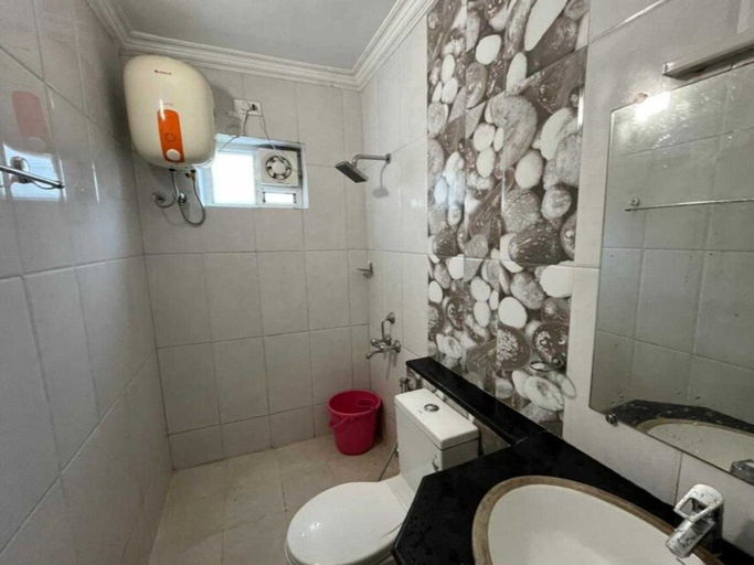 Bathroom 4, Collection O Gummidipundi Bus Terminal, Thiruvallur