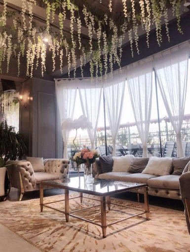 Food & Drinks 5, Metropolo Hotel Yining Development Zone Hanma Building, Ili Kazakh