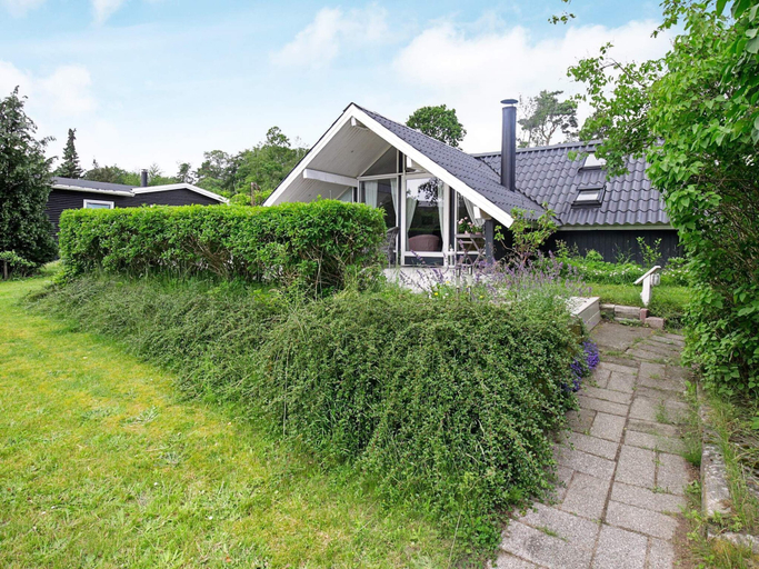 Others 2, Rustic Holiday Home in Hovedstaden With Barbecue, Halsnæs