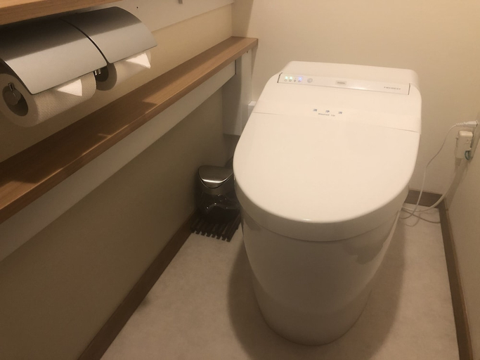 Bathroom, Iwaso, Hatsukaichi