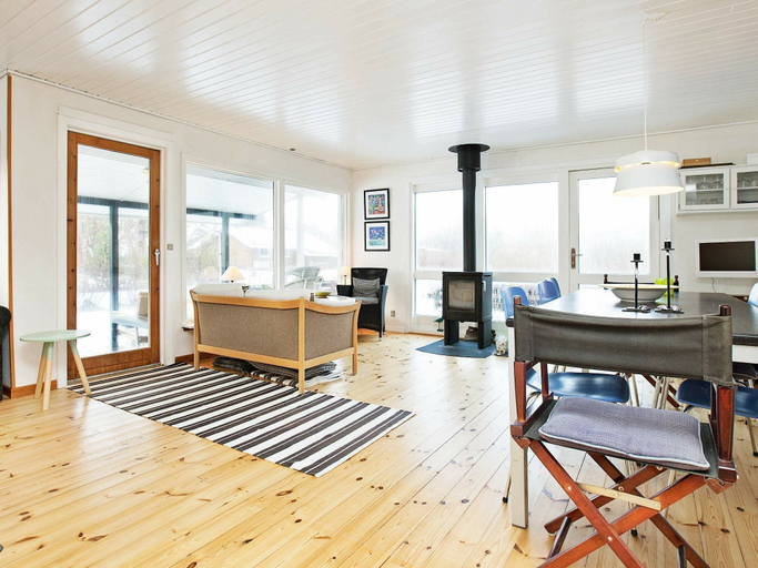 Others 5, Stunning Holiday Home in Slagelse With Terrace, Slagelse