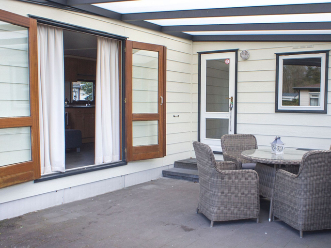 Balcony 4, Relaxing Holiday Home in Hulshorst With Terrace, Harderwijk