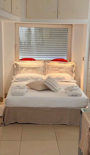 Room 5, Messapia Home, Brindisi