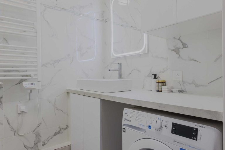 Others 3, Modern Apartment - 2BR 6P- Levallois-Perret, Hauts-de-Seine