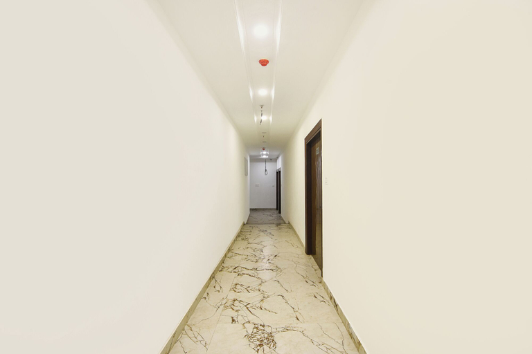 Lobby 4, Fabhotel Moonlight, Delhi