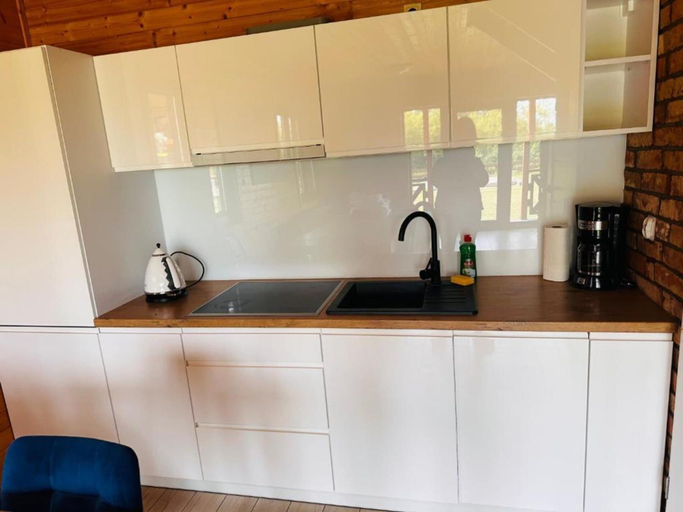 Private kitchen, Comfortable Holiday Homes With Swimming Pools, Koszalin
