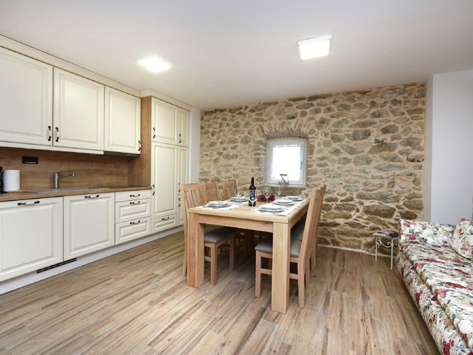 Others 4, Gorgeous Dalmatian Stone House With Large Terrace, Garden and Private Pool, Poličnik