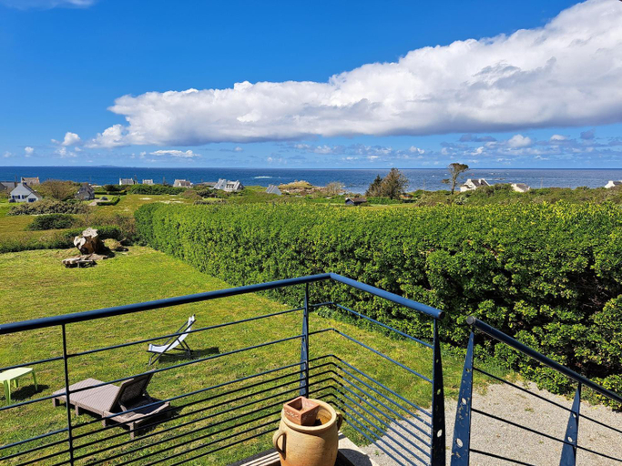 Others 4, Holiday Home in Brittany with Sea View, Finistère