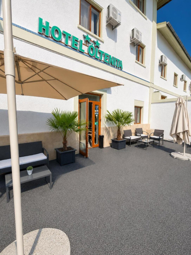Others 5, Hotel Oltenia, Tuzla