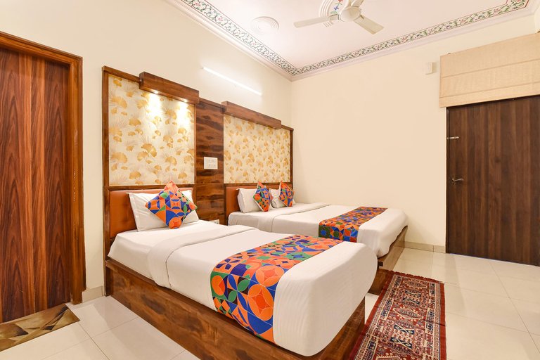 Bedroom 3, FabHotel Tejasvi - Near Birla Mandir, Jaipur