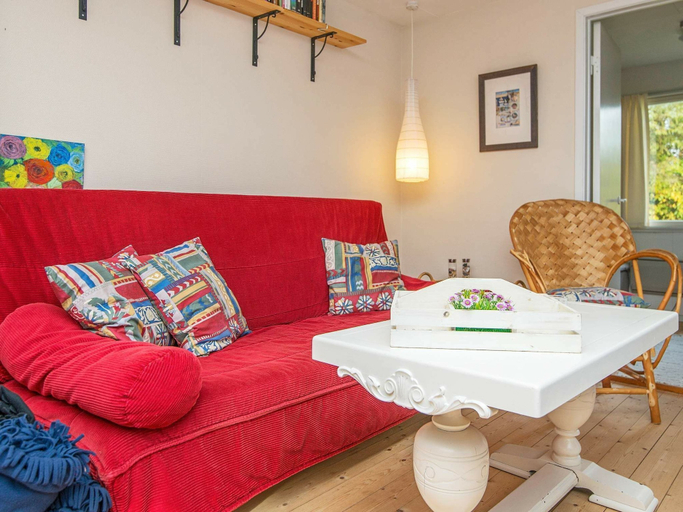 Others 4, Gorgeous Holiday Home in Glesborg With Barbecue, Norddjurs