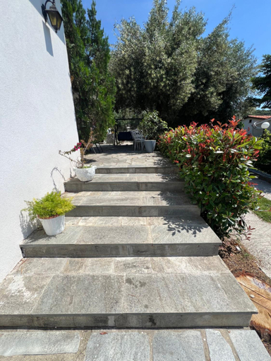 Others 5, Villa Eleonas, East Macedonia and Thrace