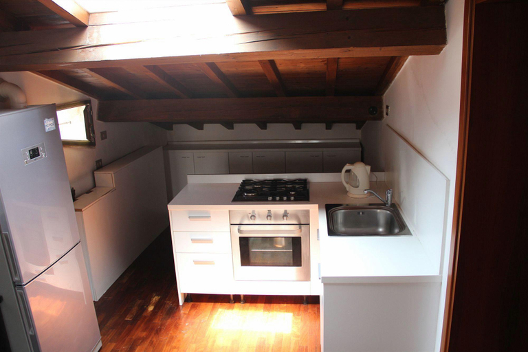 Others 4, Residenza borsari, Verona