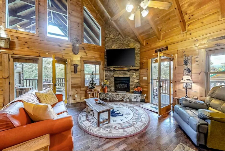 Living area 5, Bear Tracks, Sevier