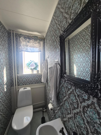 Bathroom 2, Skarplinge Gastis B&B, Tierp