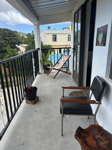 Property grounds 5, Baz-Art Eco Guest House