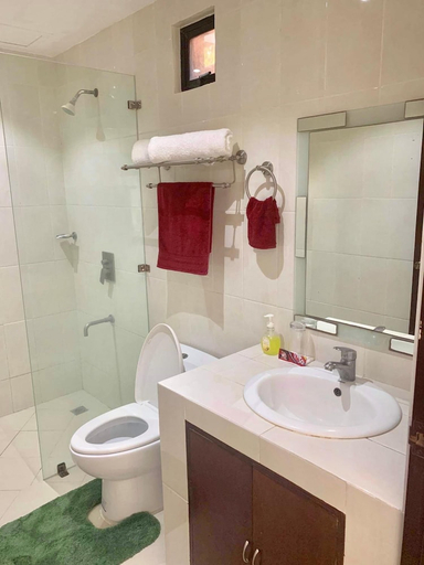 Bathroom 4, Bentrina Diving Resort, Mabini