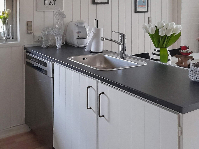 Others 2, Serene Holiday Home in Jutland With Garden, Tønder