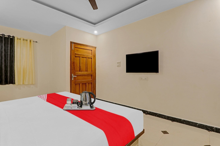 Room 2, Hotel O Gorakhpur Railway Junction Road, Gorakhpur