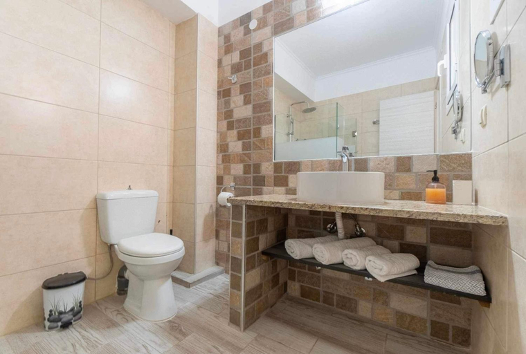 Bathroom, Villa Tesoro, Ionian Islands