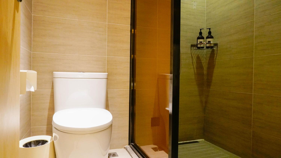 Bathroom 4, JI Hotel Shanghai The Bund Jiujiang Road, Shanghai