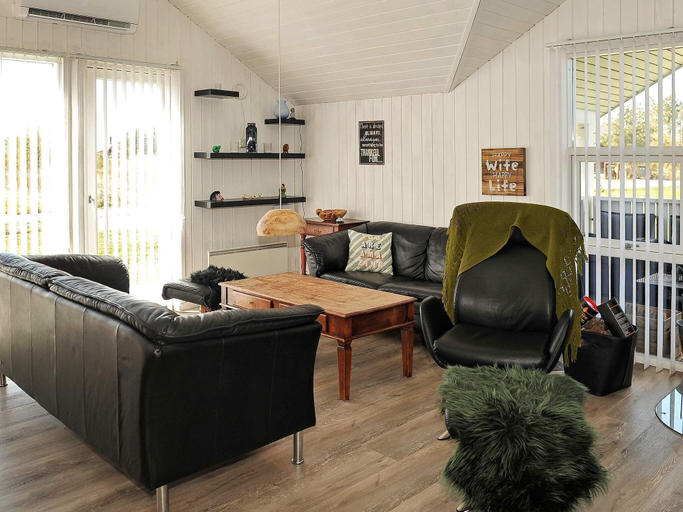Others 4, Premium Home in Hemmet With Whirlpool, Ringkøbing-Skjern
