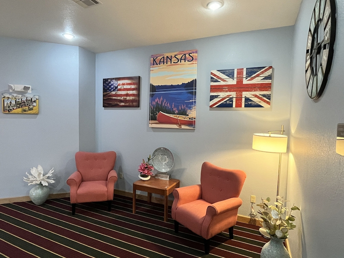 Public Area 3, Garnett Hotel & RV Park, Anderson