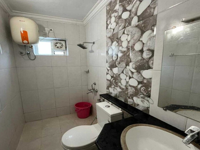 Bathroom 2, Collection O Gummidipundi Bus Terminal, Thiruvallur