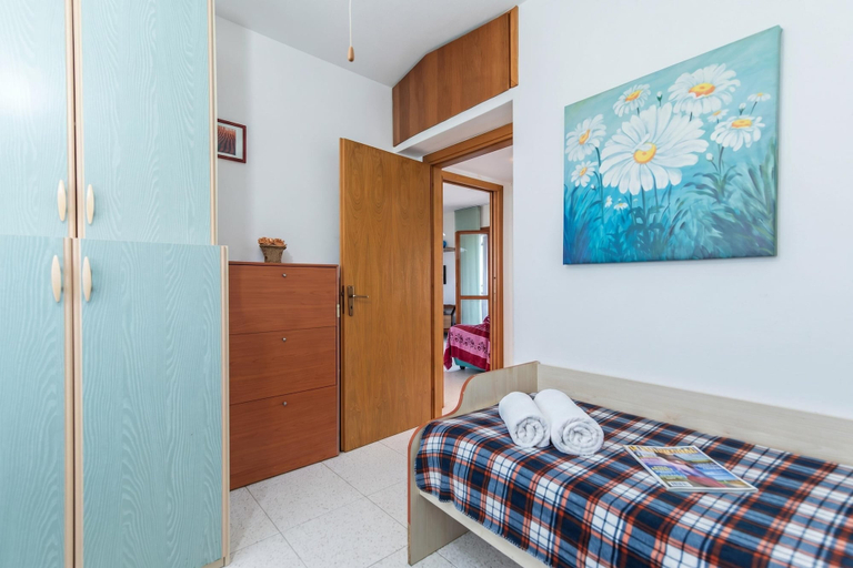 Room 5, La Guzzetta Stintinese, Sassari