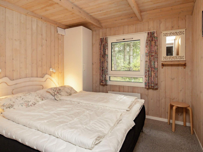 Bedroom 2, person holiday home in Saltum, Jammerbugt