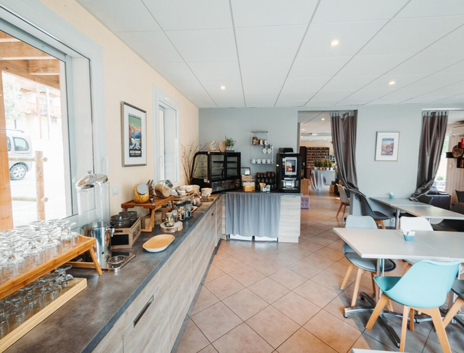 Dining 2, Apartment for 4 Near the Gondola, Ariège