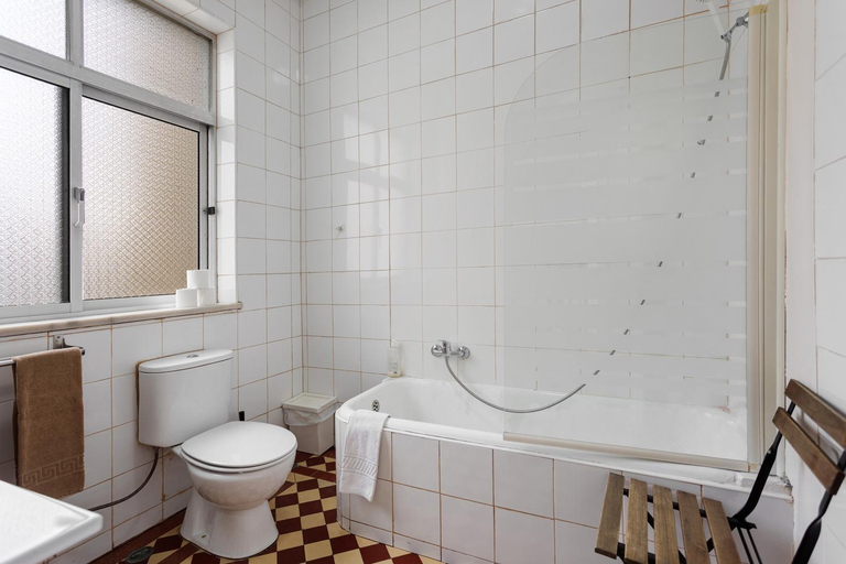 Bathroom 3, Amoreiras Lisbon Apartments, Lisbon