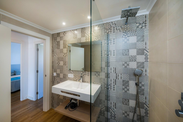 Bathroom, Massanet 2c in Canyamel, Baleares