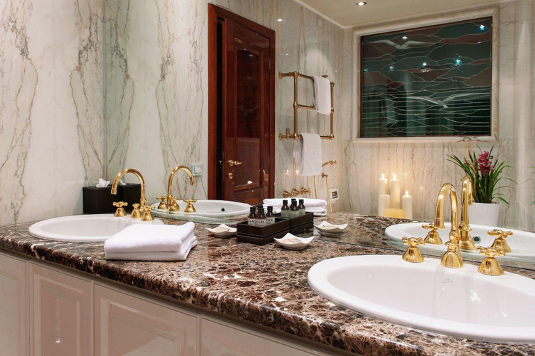 Bathroom 2, Residenza borsari, Verona