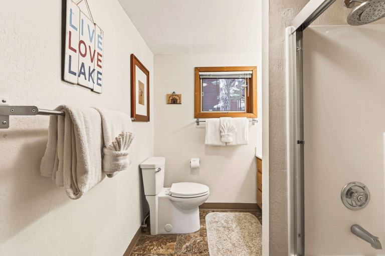 Bathroom 3, Vista Point 5 min to Kings Beach!, Placer