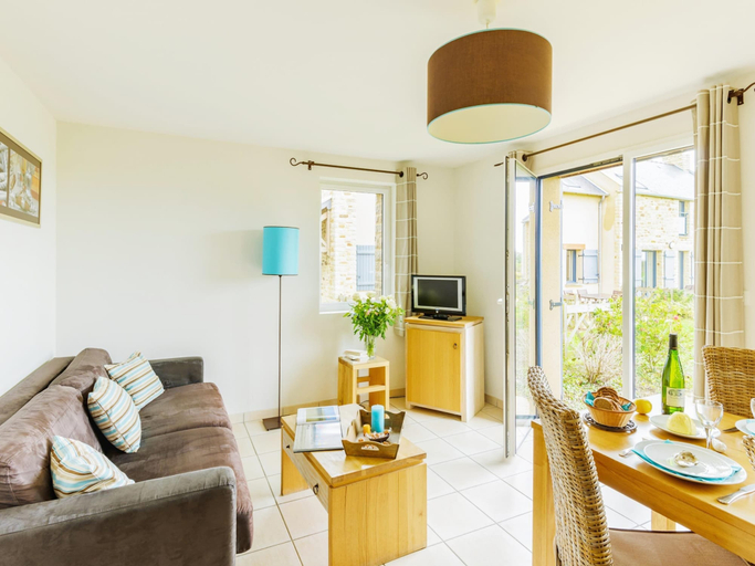 Living room 3, Breton Duplex Cottage Retreat, Ille-et-Vilaine