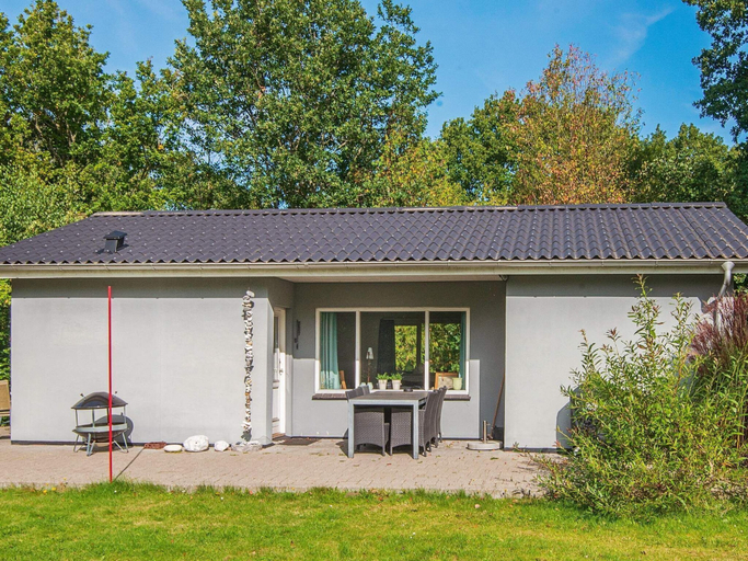 Others 4, Homely Holiday Home in Glesborg With Terrace, Norddjurs