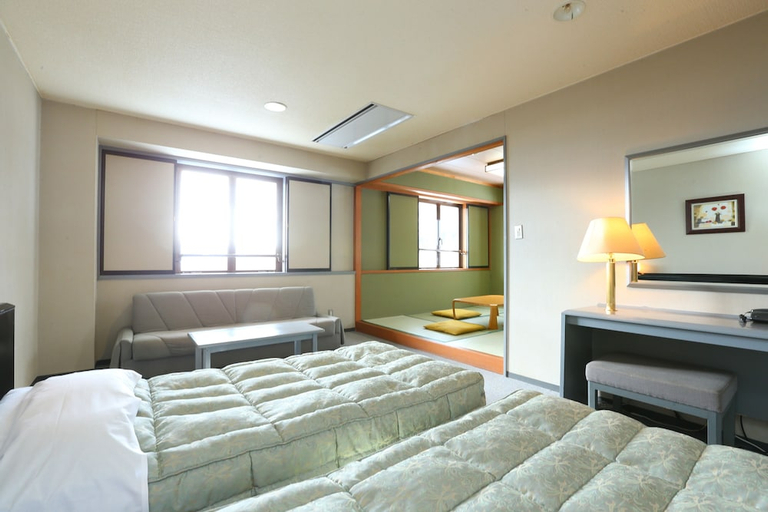 Bedroom 3, Hotel Silk in Madarao, Myōkō